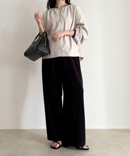 磨毛滾邊褶皺女襯衫