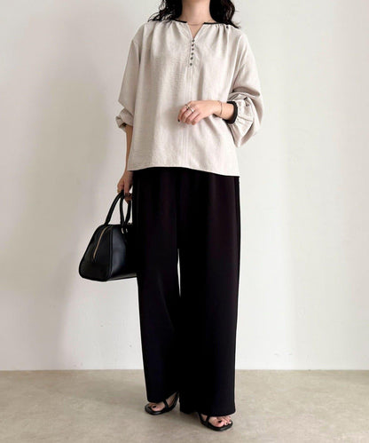 磨毛滾邊褶皺女襯衫