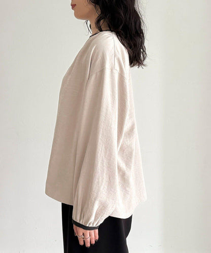 磨毛滾邊褶皺女襯衫