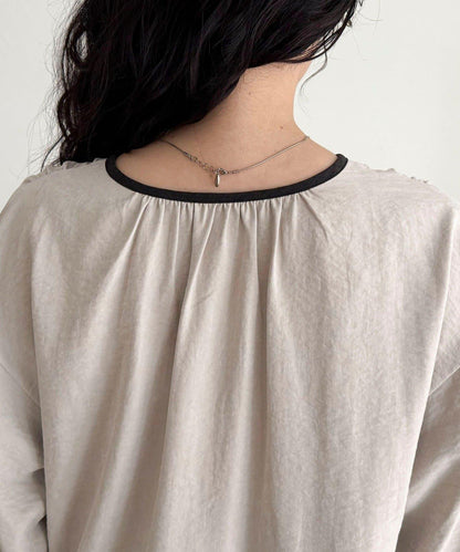 磨毛滾邊褶皺女襯衫