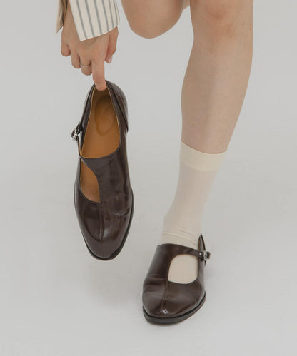 不對稱瑪麗珍樂福鞋