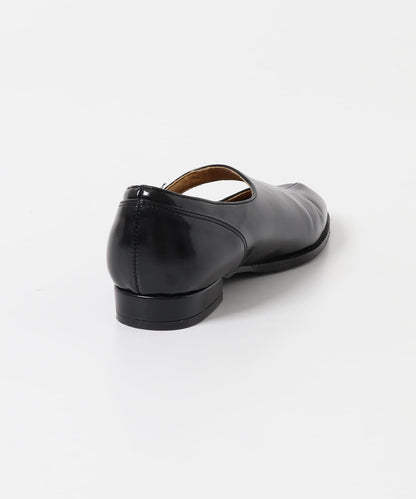 不對稱瑪麗珍樂福鞋