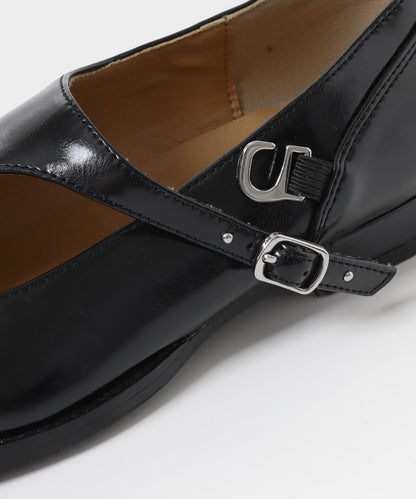 不對稱瑪麗珍樂福鞋