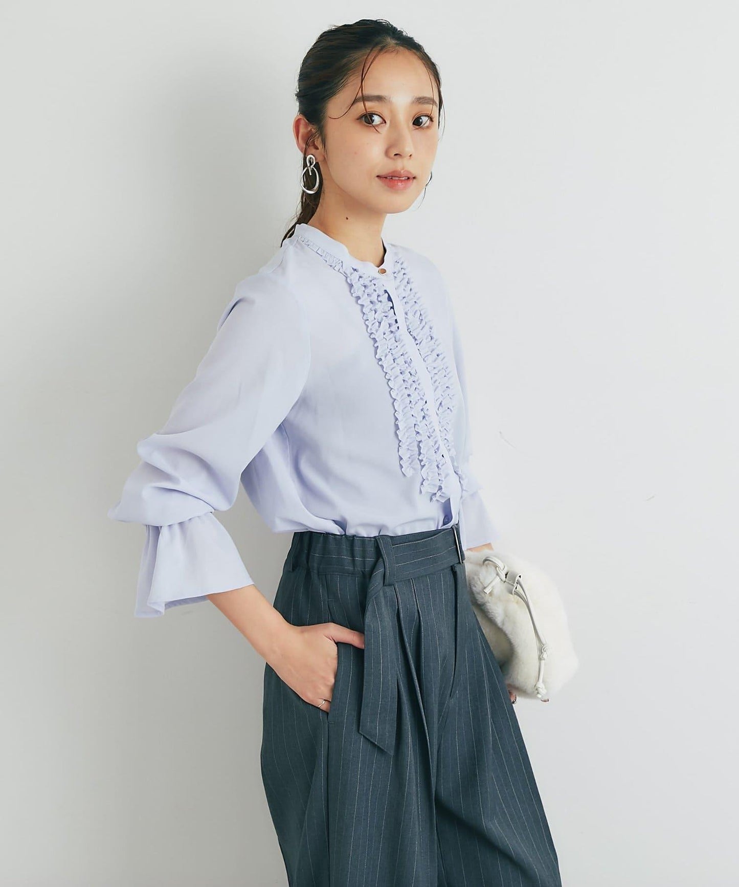 優雅氣質前襟荷葉邊雪紡襯衫