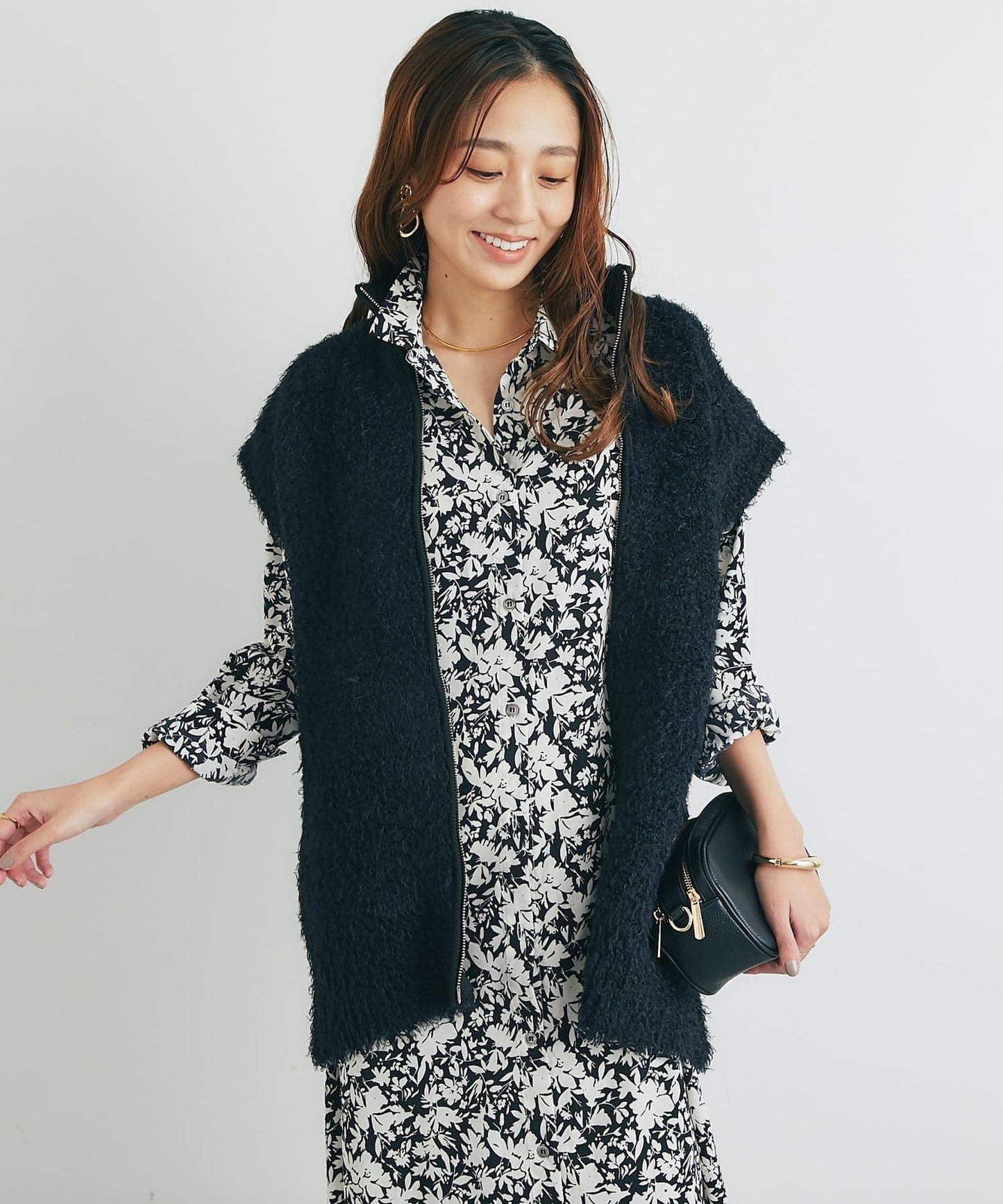 休閒風格仿羊羔絨針織拉鍊馬甲