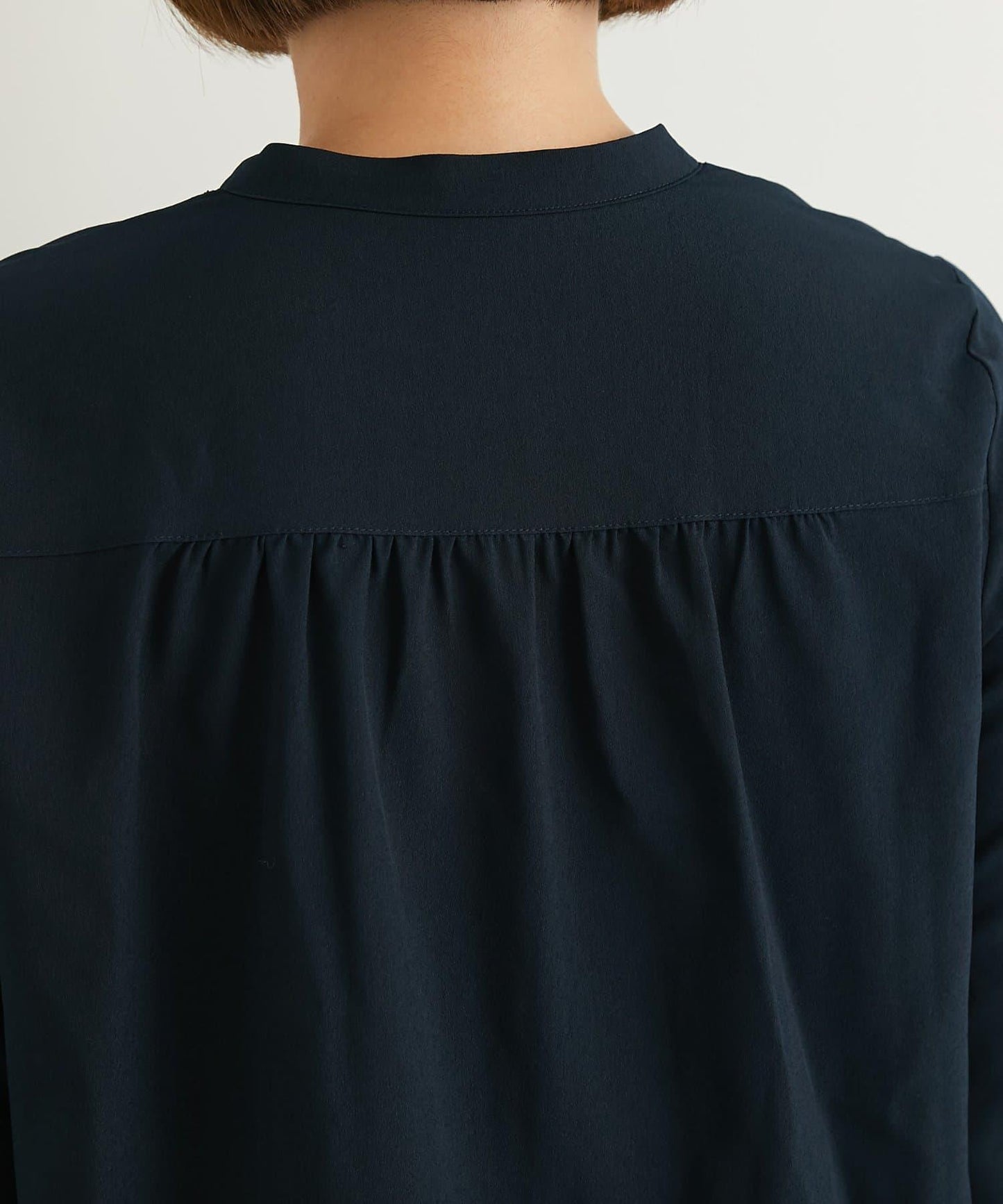 優雅氣質前襟荷葉邊雪紡襯衫