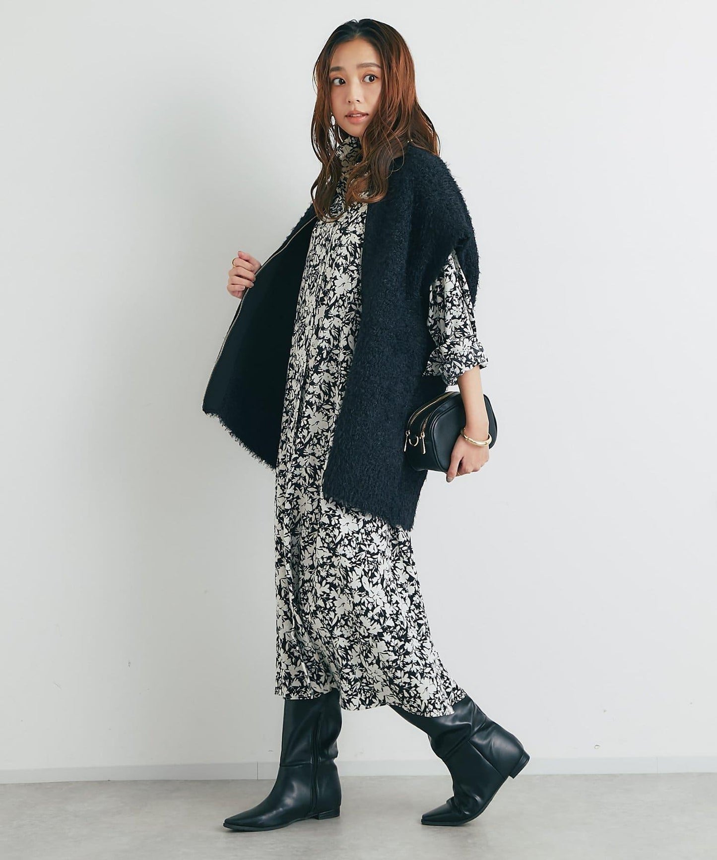 休閒風格仿羊羔絨針織拉鍊馬甲