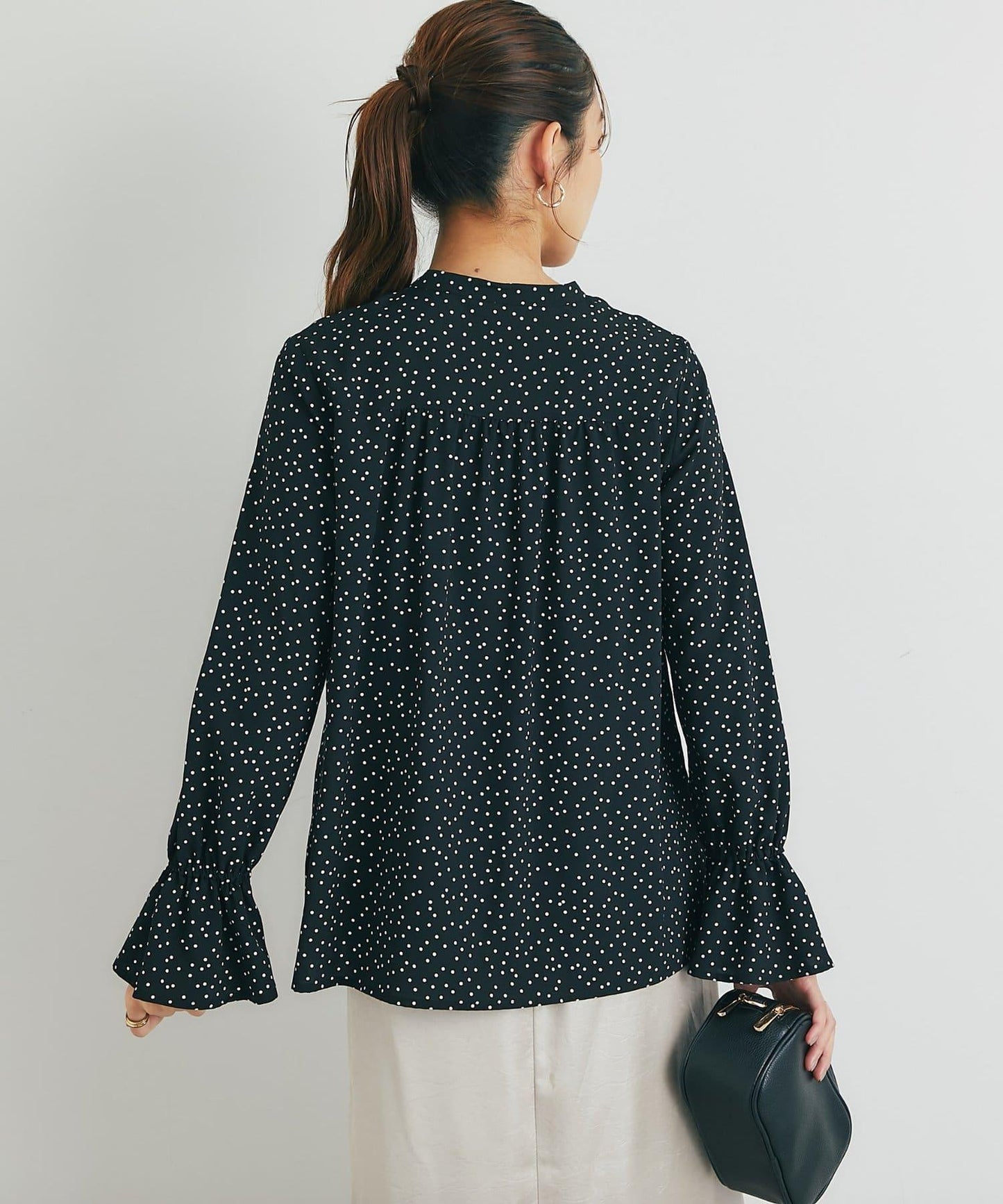 優雅氣質前襟荷葉邊雪紡襯衫