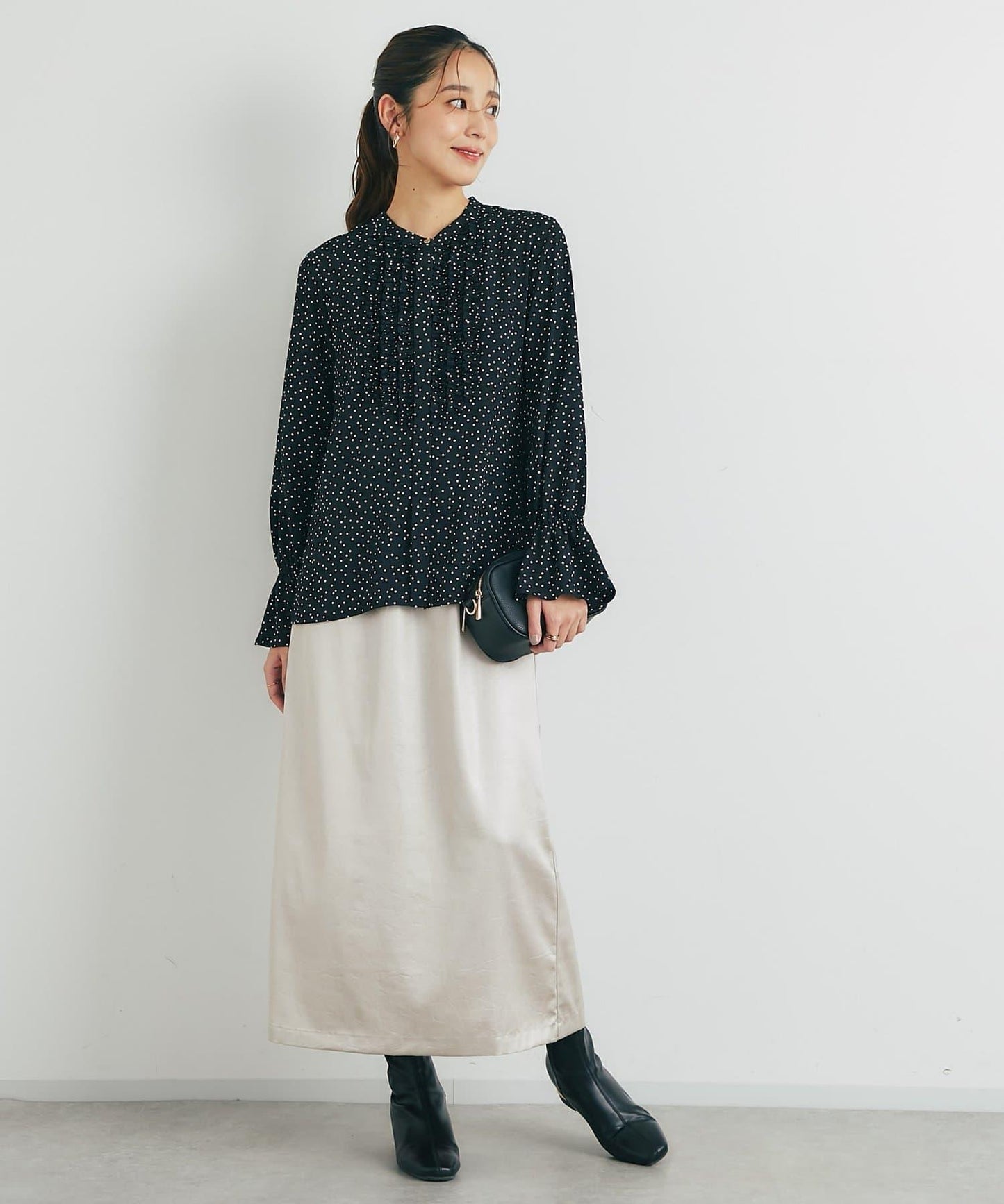 優雅氣質前襟荷葉邊雪紡襯衫