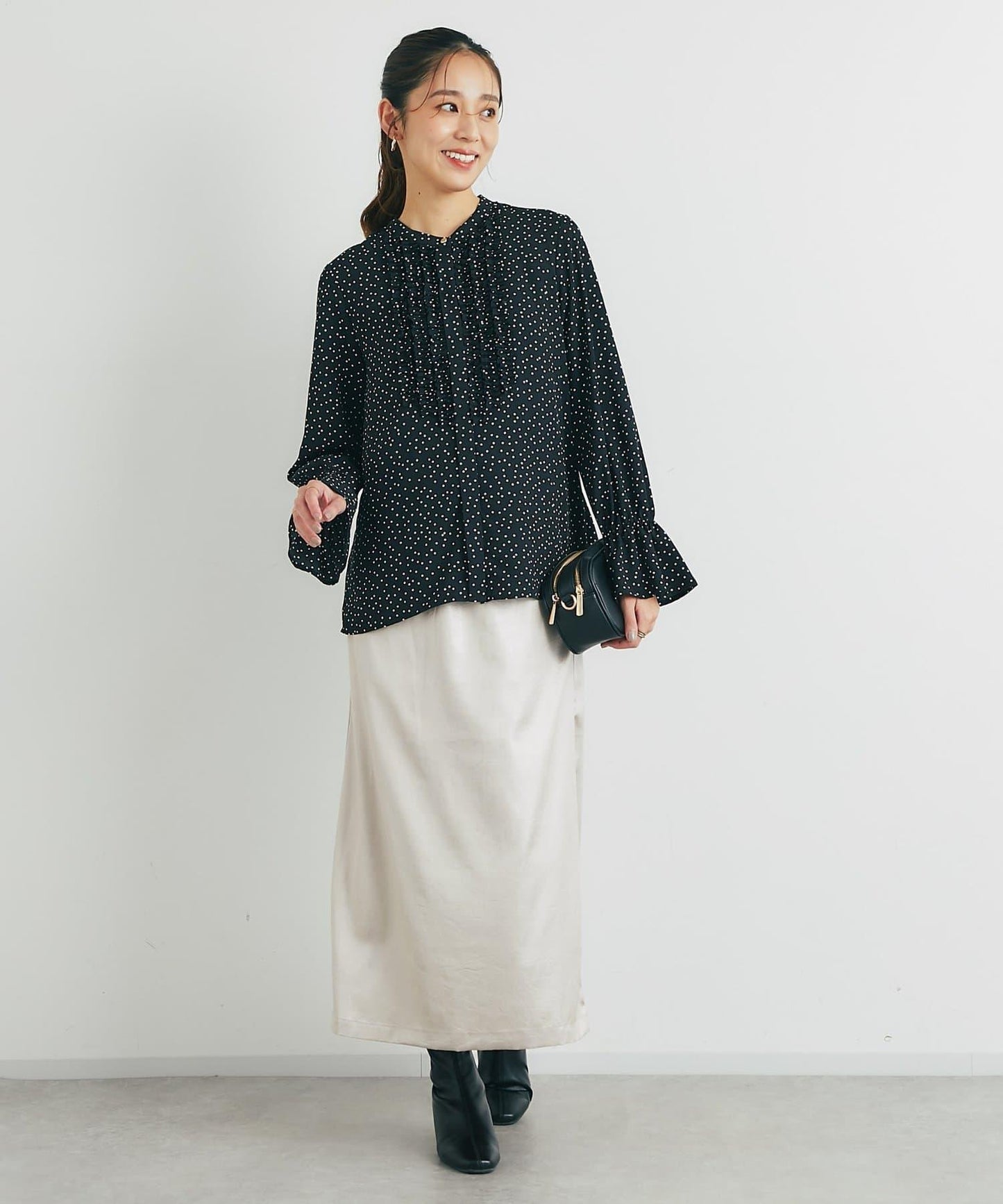 優雅氣質前襟荷葉邊雪紡襯衫