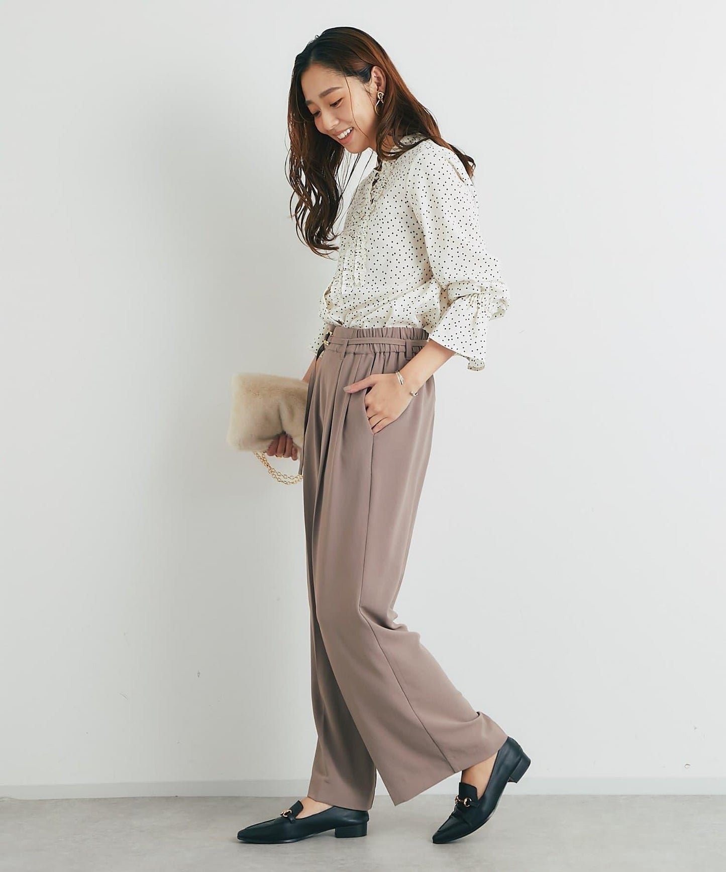 優雅氣質前襟荷葉邊雪紡襯衫