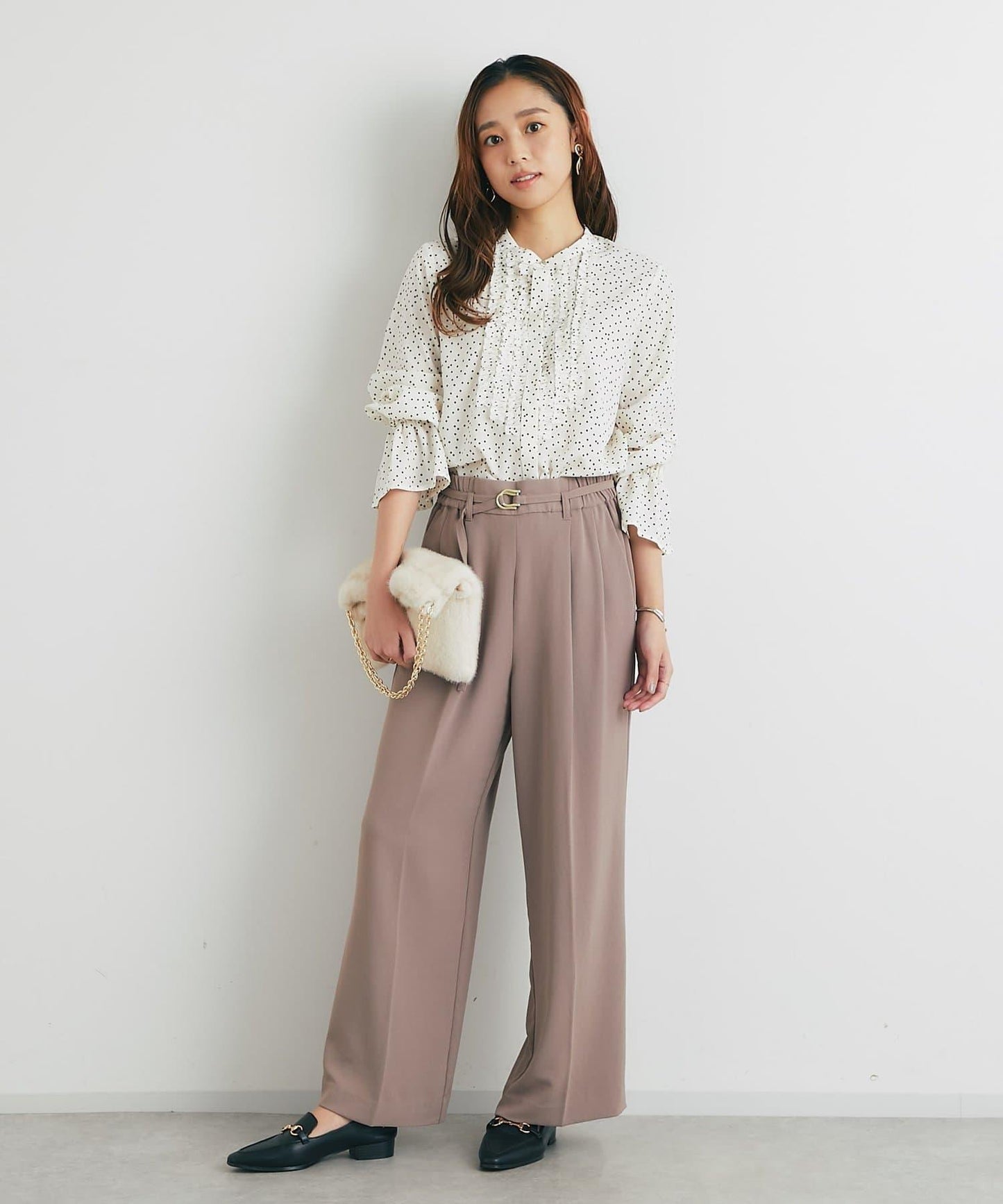 優雅氣質前襟荷葉邊雪紡襯衫