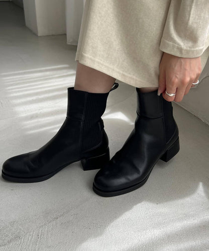 【人氣話題鞋款再度登場！】羅紋拼接短靴