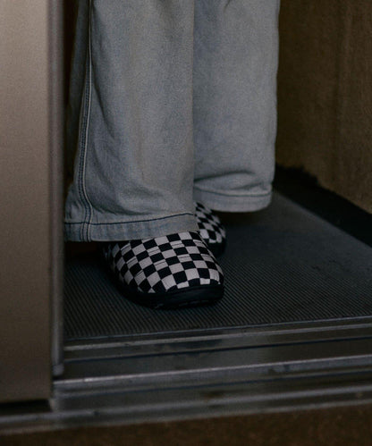 【SUBU】ORIGINALS F-line 冬季拖鞋 男女通用