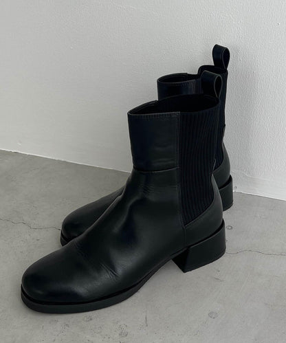 【人氣話題鞋款再度登場！】羅紋拼接短靴