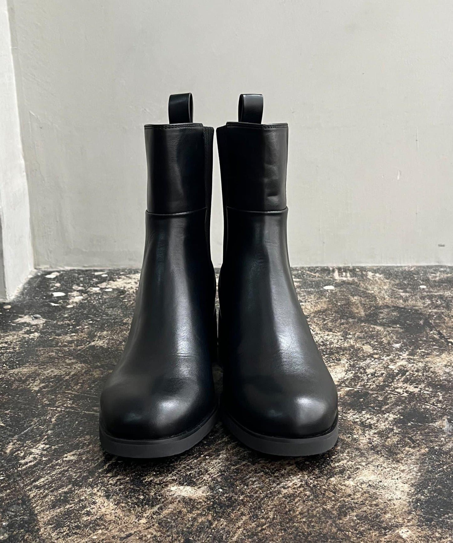 【人氣話題鞋款再度登場！】羅紋拼接短靴