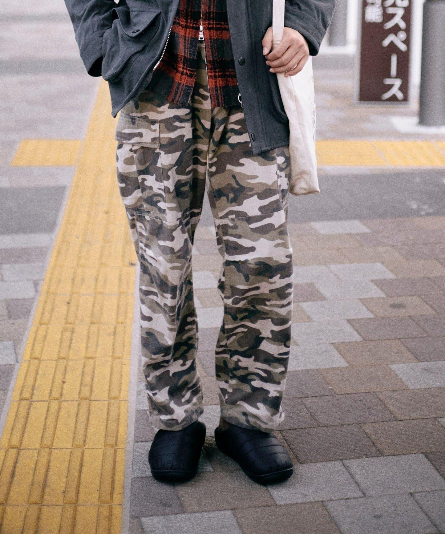 【SUBU】ORIGINALS F-line 冬季拖鞋 男女通用