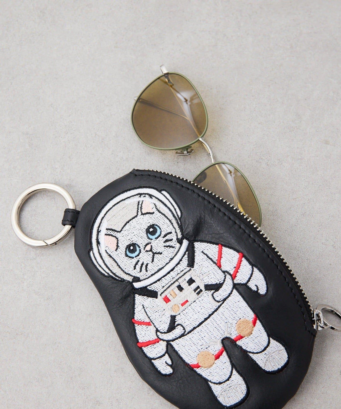 《本革》sampo×ear聯名 太空馬桶造型真皮收納盒/包包掛飾