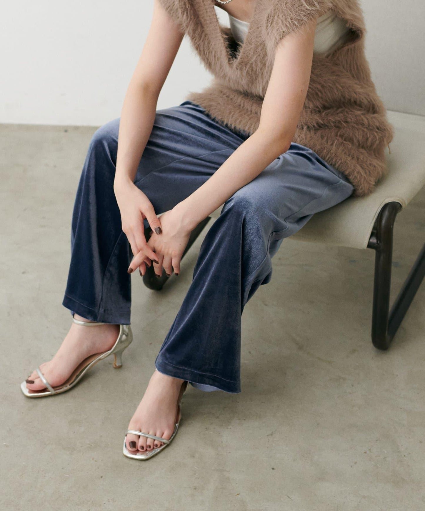 側邊拼接天鵝絨長褲