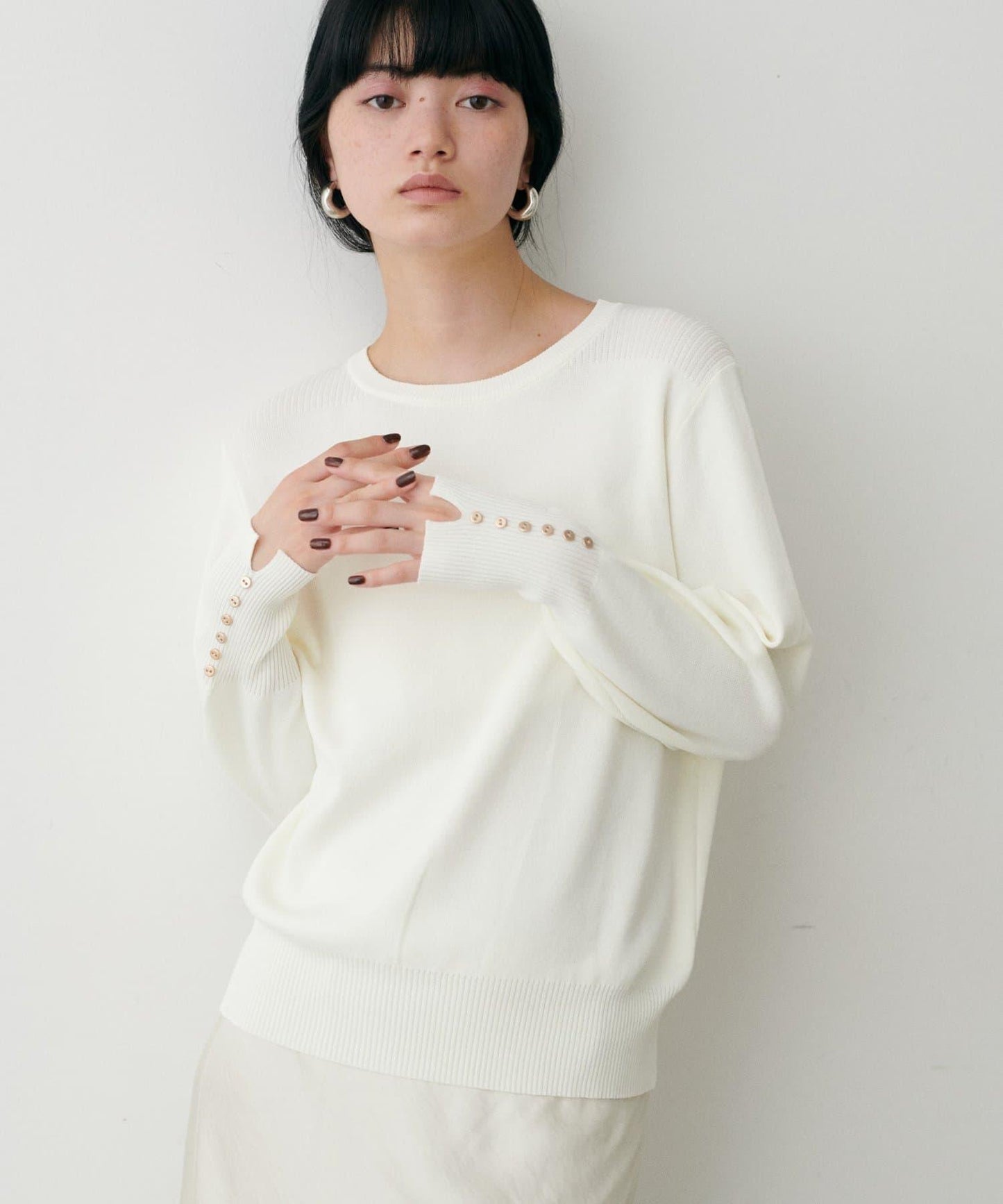 袖口小紐扣簡約針織衫