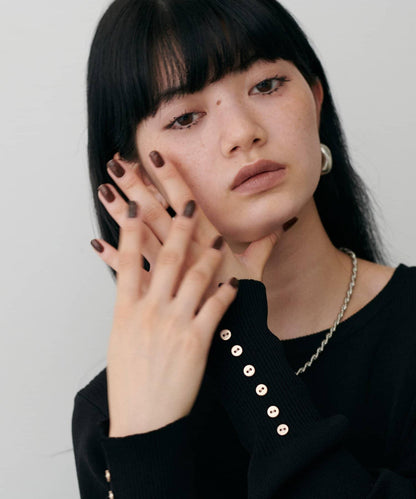 袖口小紐扣簡約針織衫