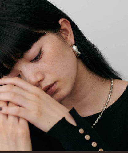 袖口小紐扣簡約針織衫