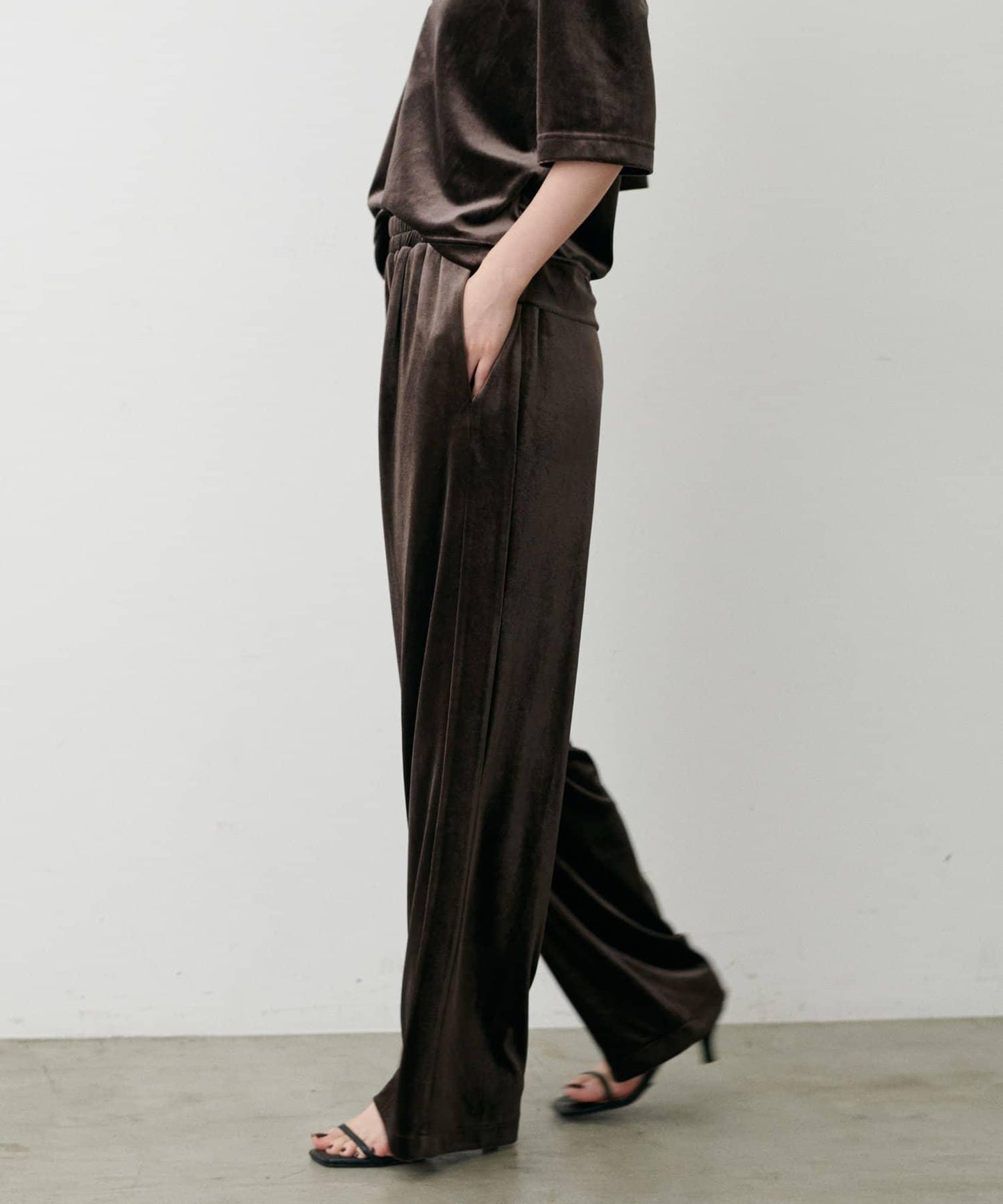 側邊拼接天鵝絨長褲