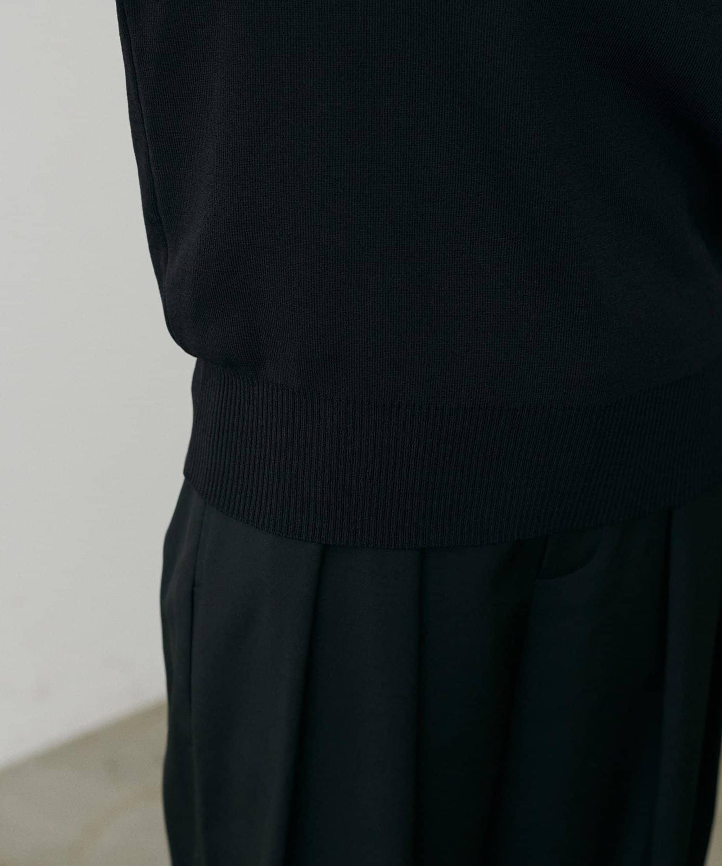 袖口小紐扣簡約針織衫