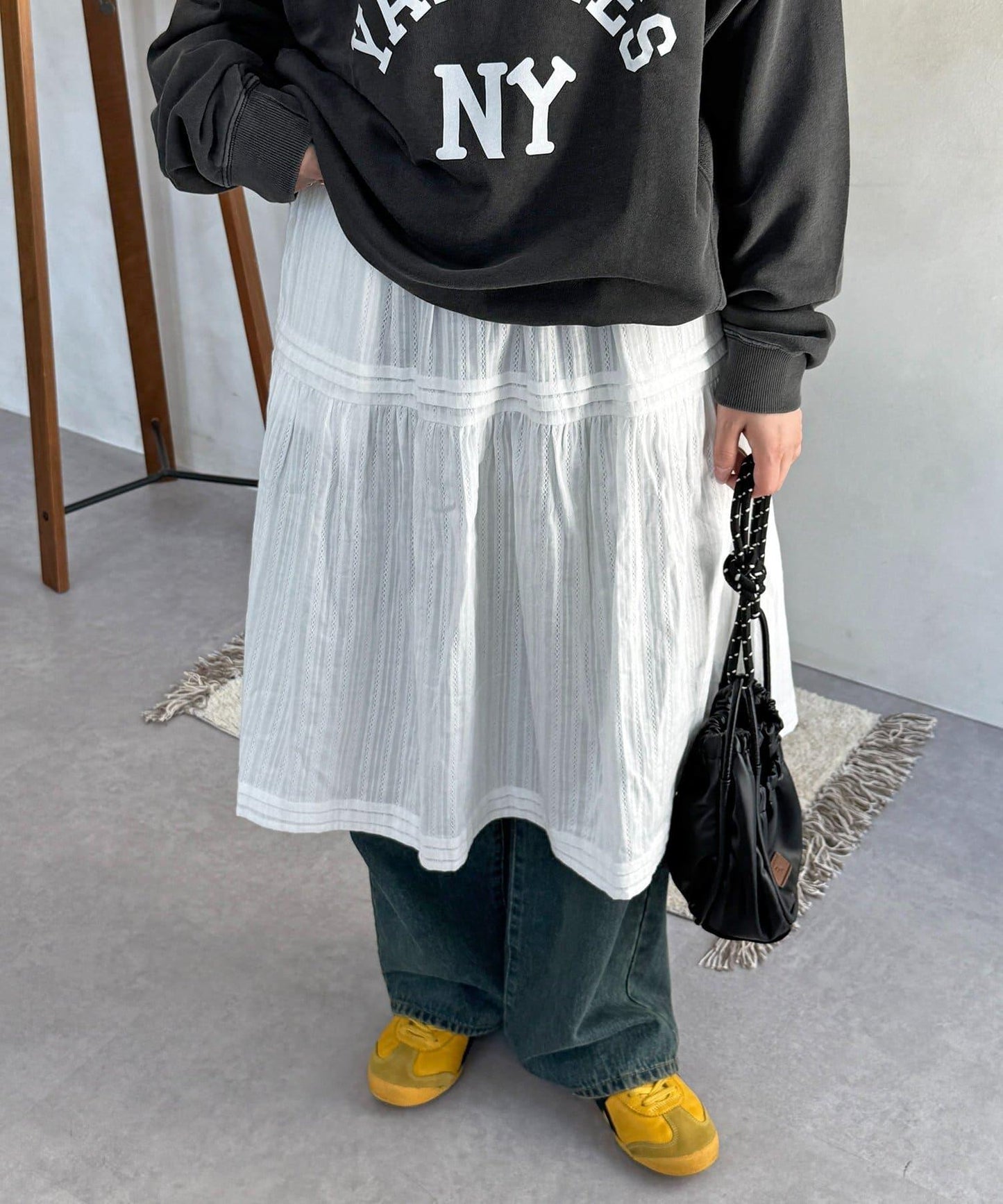 加絨內襯蕾絲裙