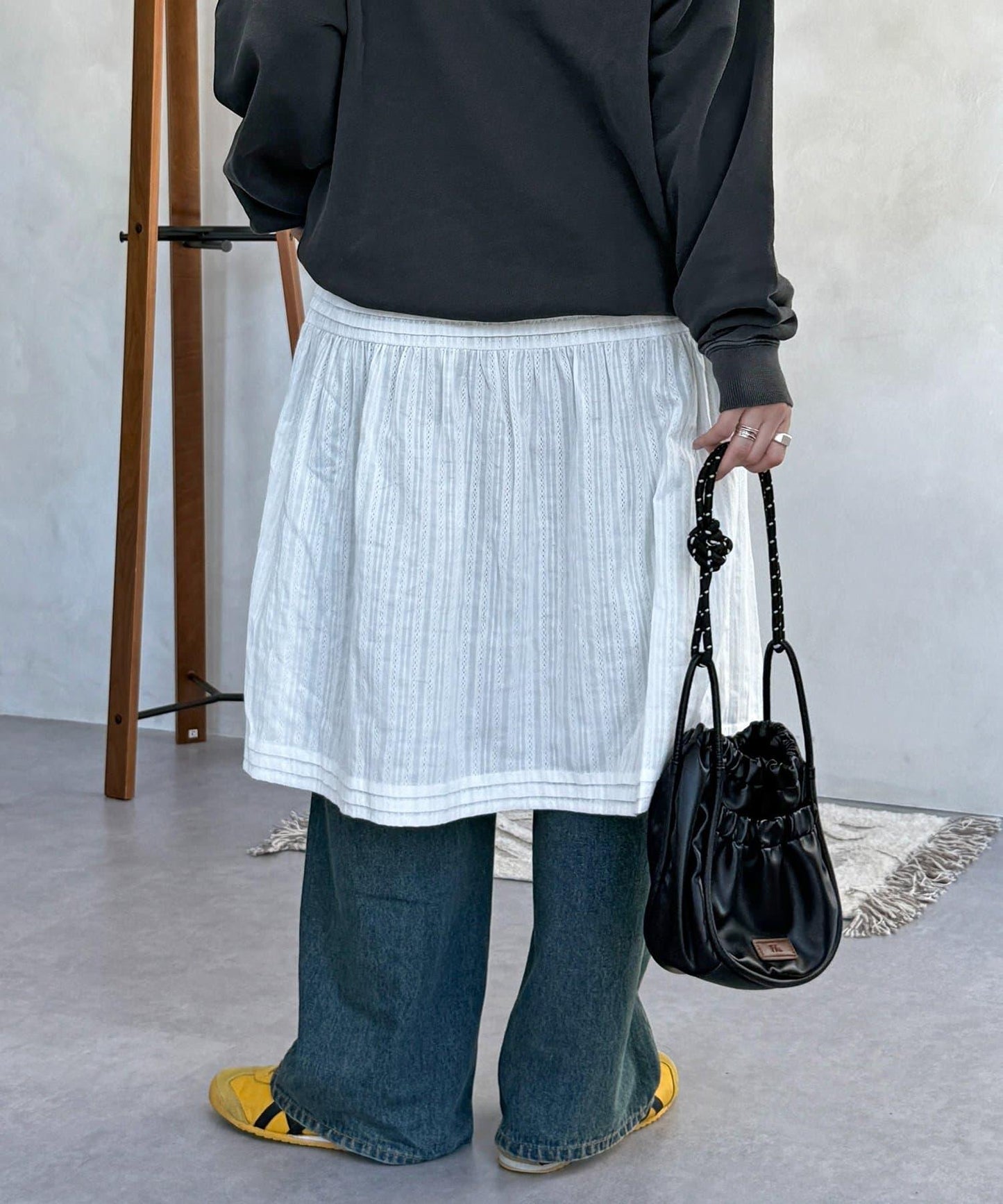 加絨內襯蕾絲裙