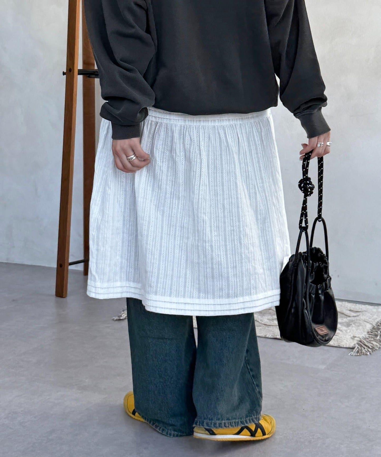 加絨內襯蕾絲裙