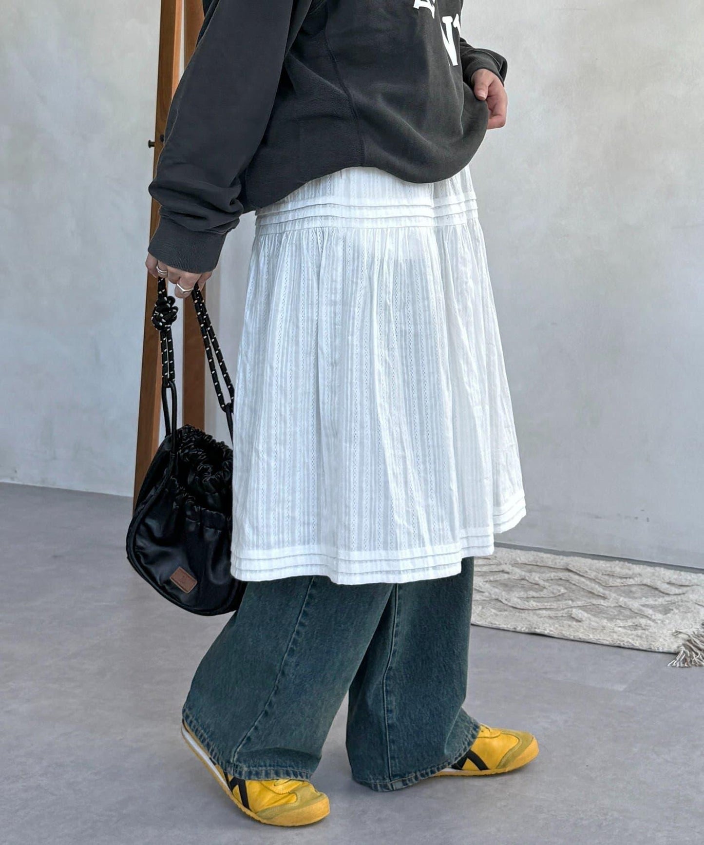 加絨內襯蕾絲裙