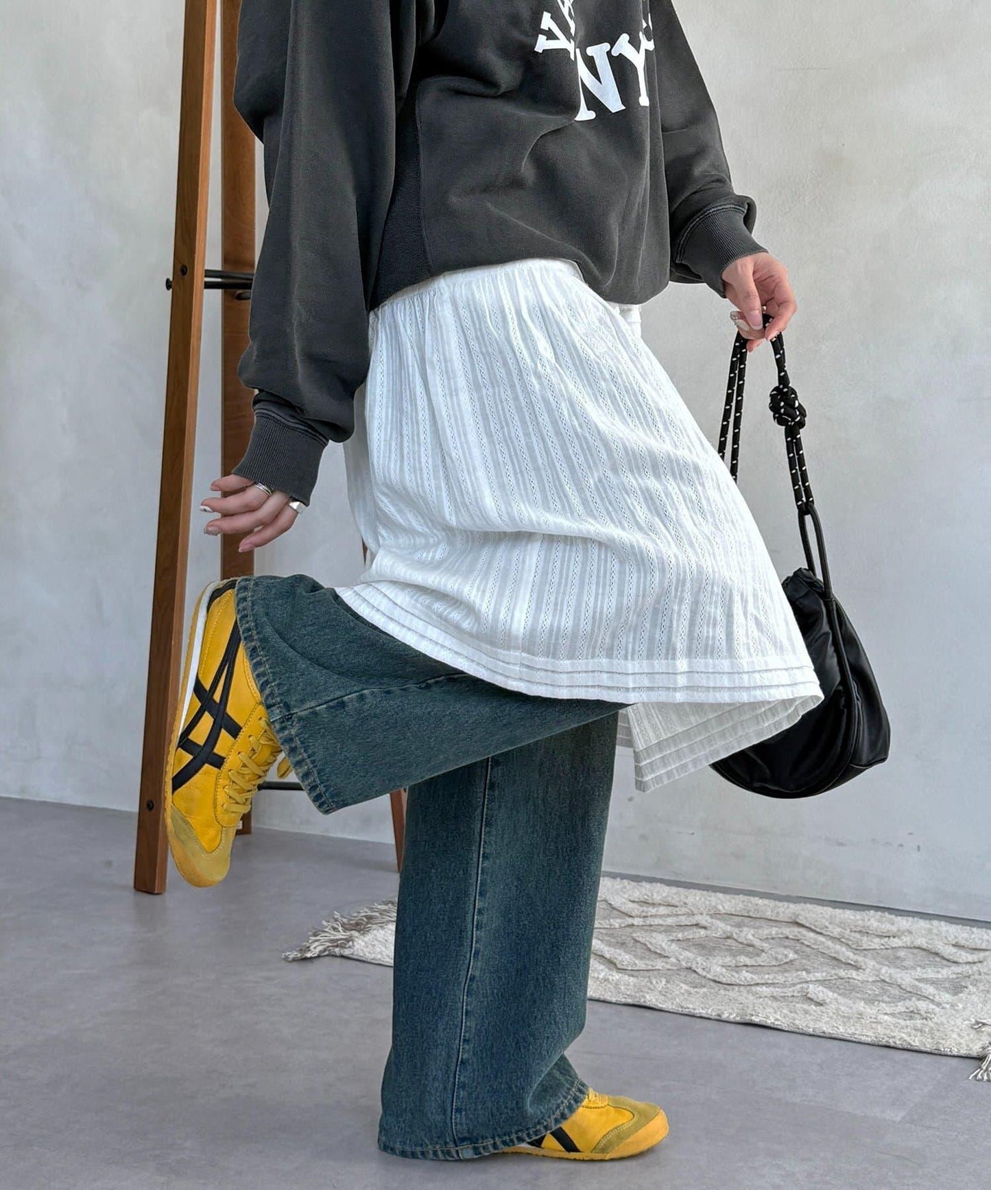 加絨內襯蕾絲裙