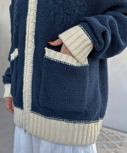 同色系花紋提花開衫