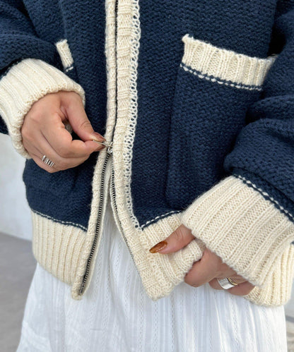 同色系花紋提花開衫