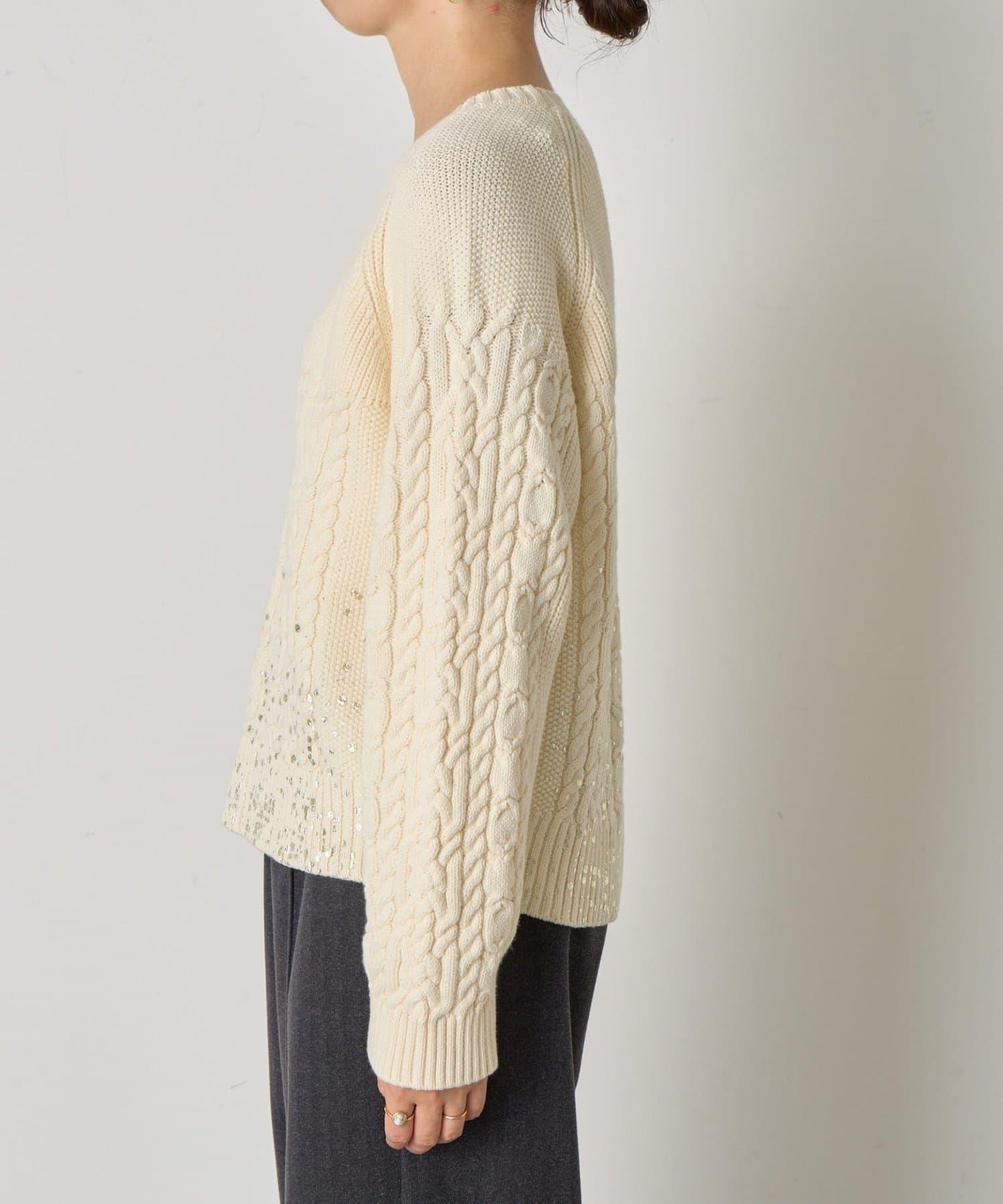 金箔印花麻花針織衫