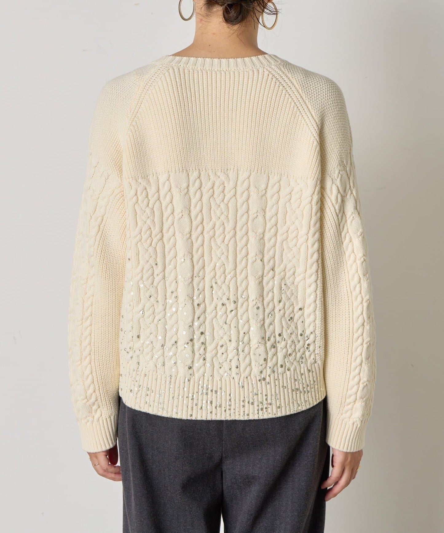 金箔印花麻花針織衫