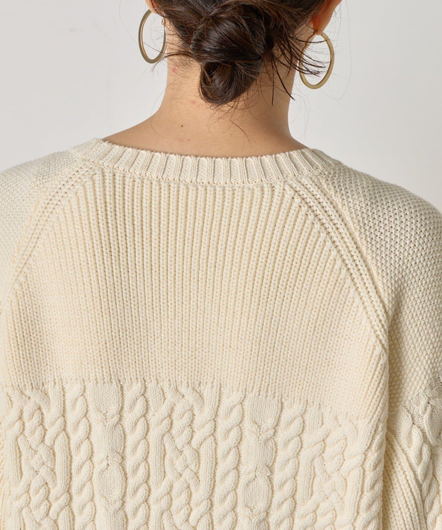 金箔印花麻花針織衫