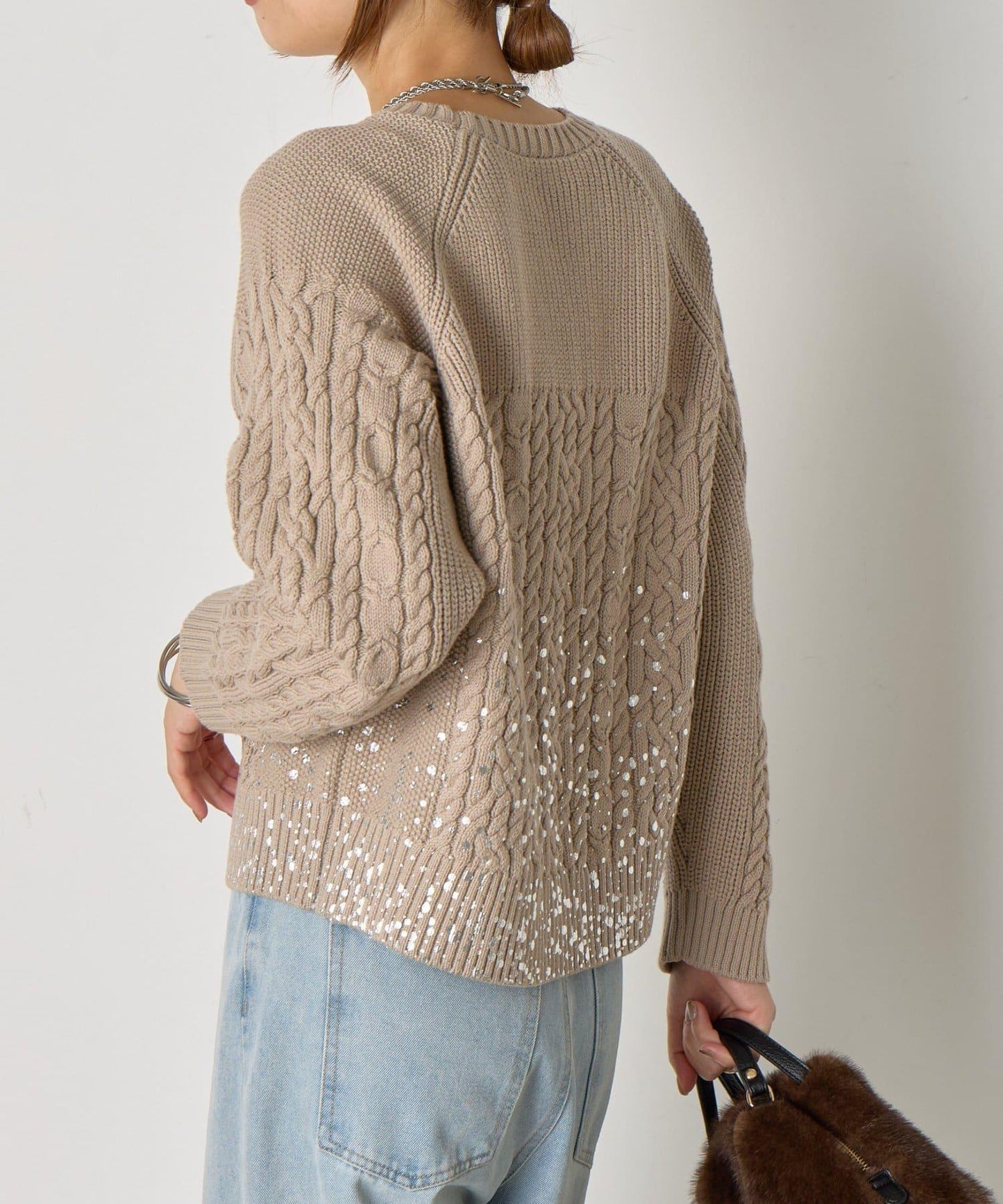 金箔印花麻花針織衫