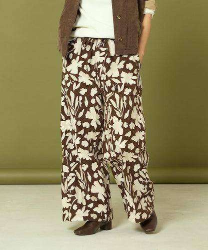 黑白刺繡休閒褲