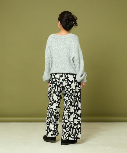 黑白刺繡休閒褲