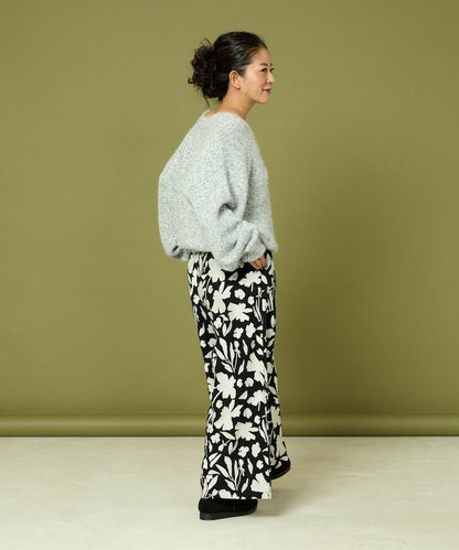 黑白刺繡休閒褲