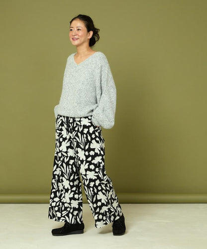 黑白刺繡休閒褲