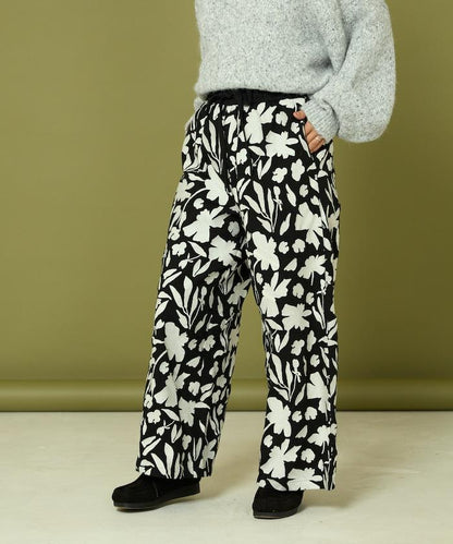 黑白刺繡休閒褲