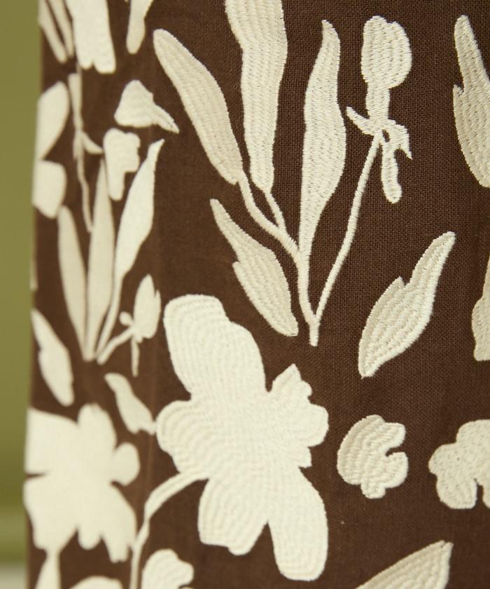 黑白刺繡休閒褲