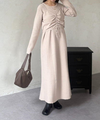 褶皺吊帶背心×羅紋針織連衣裙