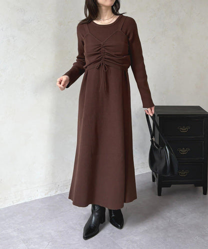 褶皺吊帶背心×羅紋針織連衣裙