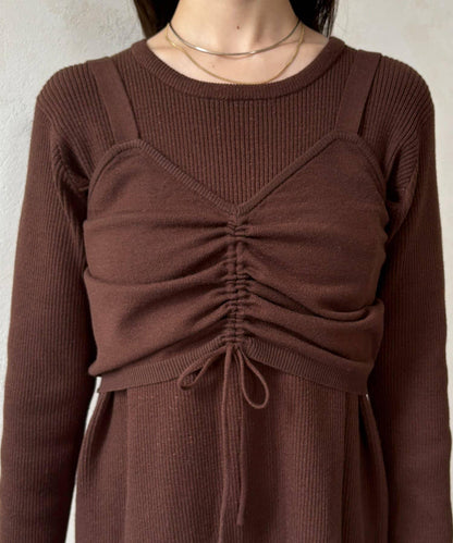 褶皺吊帶背心×羅紋針織連衣裙