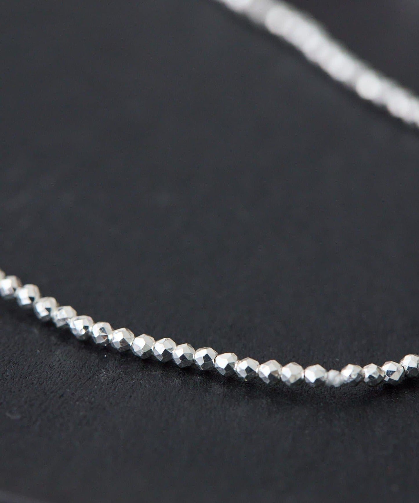 赤鐵礦×銀色長款項鍊