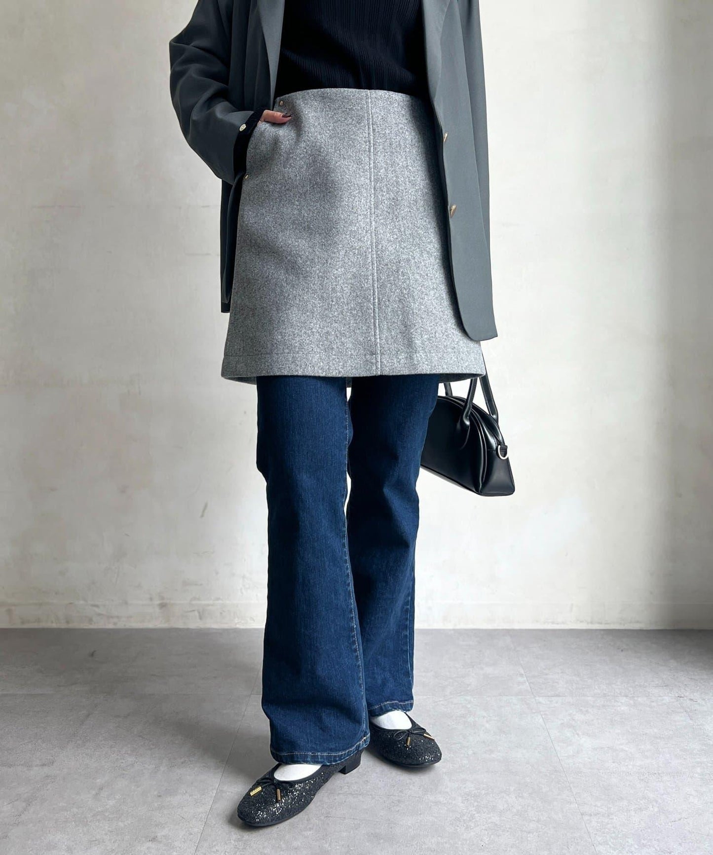 帶鉚釘呢料中長裙